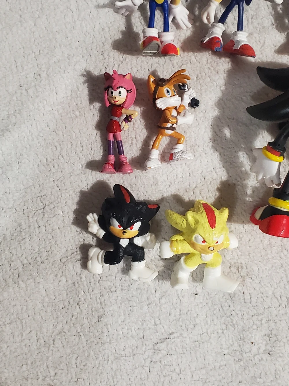 Sonic Character Figure Set - Blue, Red, Black, Pink, Yellow Collectible Toys